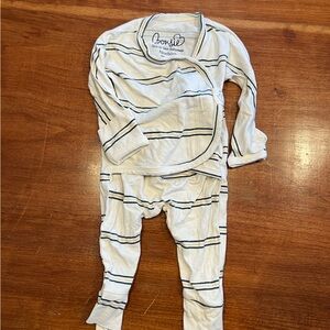Bonsie footless newborn outfit